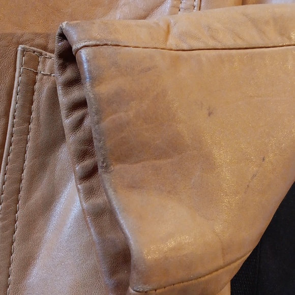 Vintage Leather jacket - Picture 4 of 9